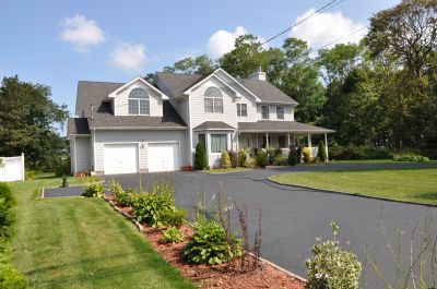 Professionals Can Work on a Variety of Driveway Materials